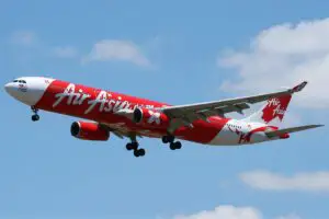 Avion cu 162 de persoane dispărut între Indonezia şi Singapore: Vastă operaţiune de căutare şi salvare