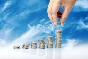 Ce credite ieftine își pot lua clienții care economisesc la băncile pentru locuințe