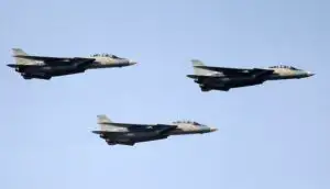 REVISTA PRESEI INTERNAȚIONALE – Premieră! Iranul bombardează poziţiile ISIS