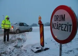COD ROŞU: Judeţul unde toate drumurile au fost închise