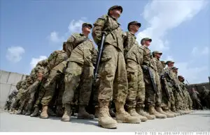 Ieftinirea petrolului reface cărţile în domeniul cheltuielilor militare