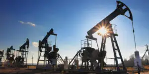 Iată de ce prăbuşirea preţului petrolului este un succes pentru SUA