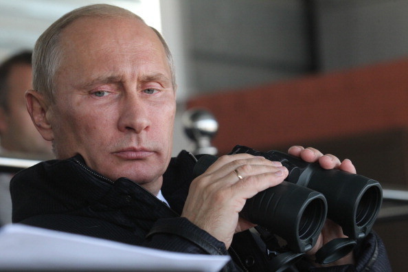 Putin ameninţă că Rusia va tăia livrările de gaz către Ucraina dacă aceasta nu va plăti