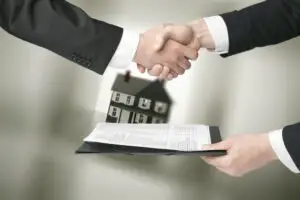 Tot mai mulți români economisesc la BCR Banca pentru Locuințe