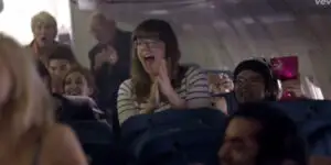De ce se aplaudă la aterizarea avionului