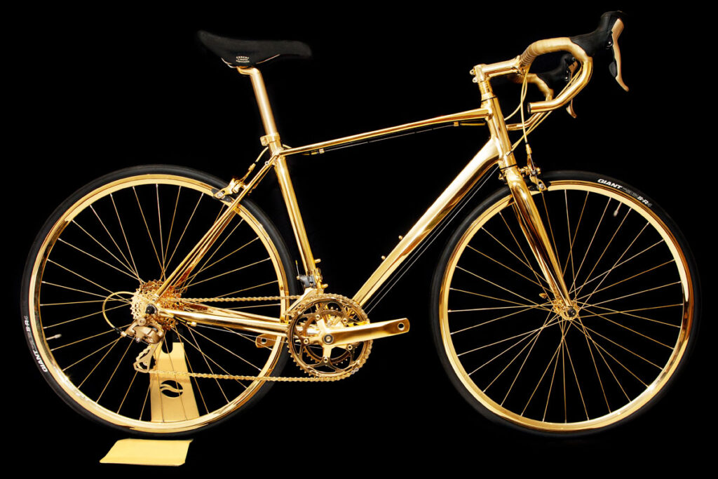 Sportul, aur pentru sănătate. Mai ales când ai o bicicletă care costă 320.000 de euro