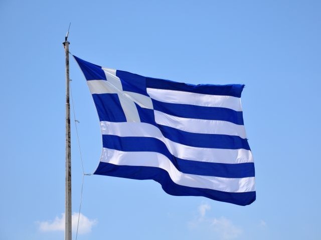 Grecia: Acţiunile Piraeus şi Alpha Bank AU SCĂZUT cu peste 10%