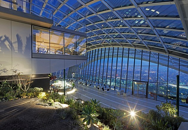 Cum arată o grădină amplasată la etajul 35 al unui zgârie-nor