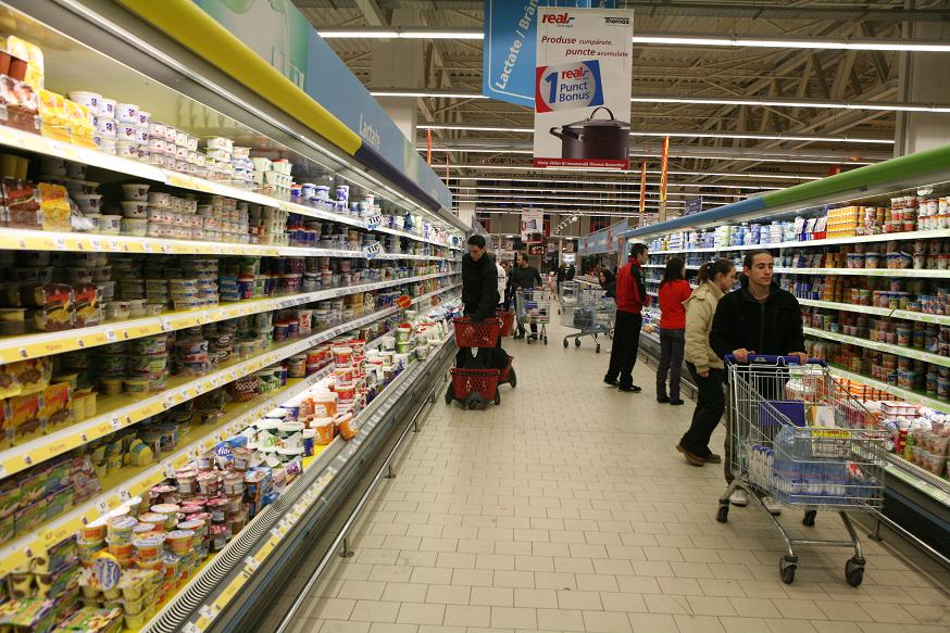 Asociaţiile din industria alimentară: Reducerea TVA la 9% va însemna scăderea preţurilor cu 10-20%