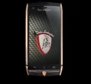 Tonino Lamborghini ne invită să facem un selfie luxos cu noul său smartphone de 6.000 de dolari
