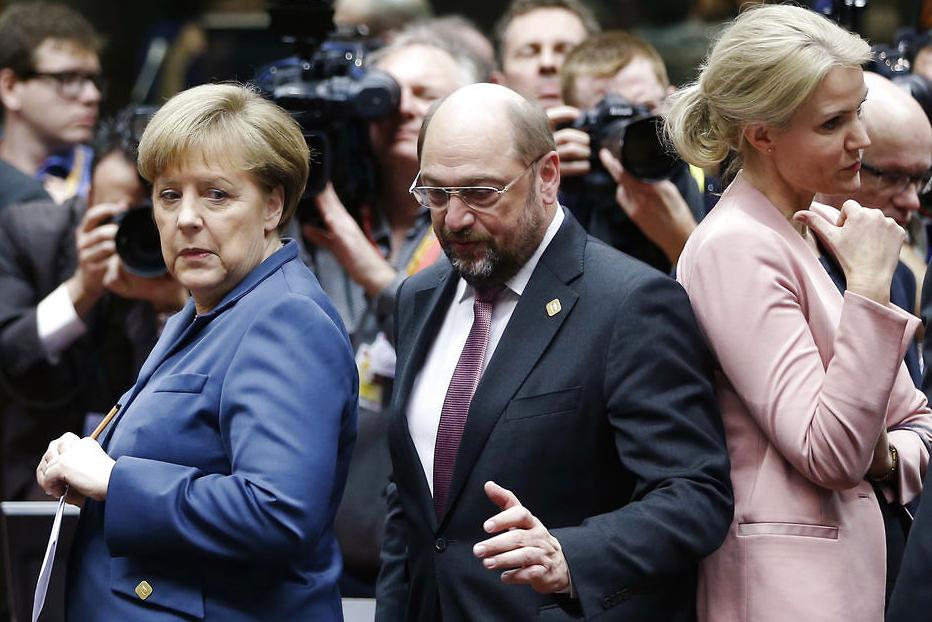 Angela Merkel, atacată dur de Martin Schulz: „Grecia nu iese din zona euro”