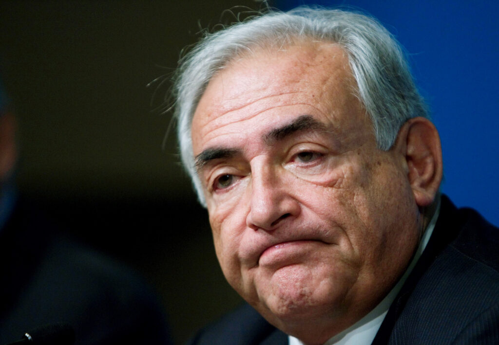 Dominique Strauss-Kahn, văzut mai degrabă ca expert sau personaj de fapt divers decât ca om politic