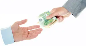 Germania: Creşteri salariale de 4,6% pentru angajaţi la stat până în 2016