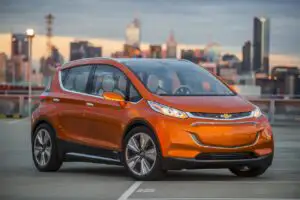 Chevrolet va produce în serie un model derivat din conceptul Bolt EV