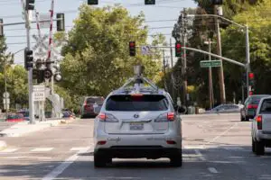 Maşinile autonome ar putea reduce numărul de automobile deţinute de o familie