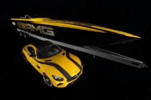 Barcă de 1,2 milioane de dolari de la Mercedes AMG și Cigarette Racing