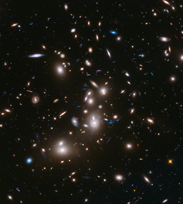 Cea mai spectaculoasă fotografie realizată de Hubble în 2014