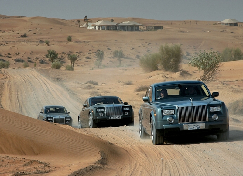 Rolls-Royce confirmă că vor lansa un SUV, iar premierul David Cameron salută iniţiativa
