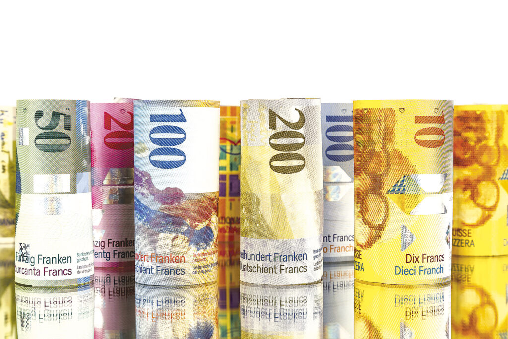 11.000 de clienţi Volksbank au acceptat oferta de conversie în lei sau euro a creditelor luate în franci elveţieni