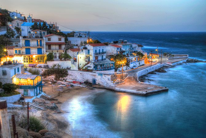 Joburi de vară în turism în Cipru și Grecia. Cazarea și masa, asigurate