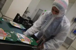 Cum se produc salamurile crud-uscate VIDEO