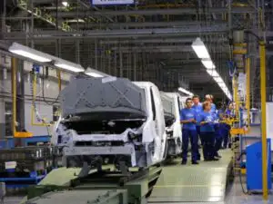 Veste bună pentru angajaţii Ford
