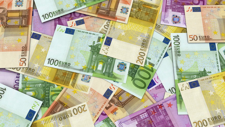 Un val de cash iese din zona euro!