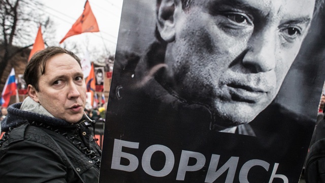REVISTA PRESEI INTERNAŢIONALE – Uriașă manifestaţie la Moscova în memoria lui Boris Nemțov