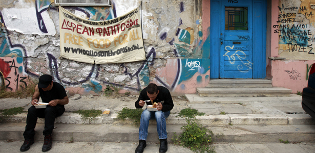 Standardul de viaţă al grecilor s-a prăbuşit la nivelurile de la începutul anilor ‘80