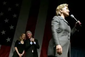 SUA: Hillary Clinton și-a anunțat candidatura la prezidențiale