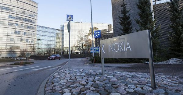 Nokia vrea să cumpere divizia de echipamente wireless a Alcatel