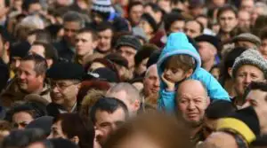 Sentinţă: Românii, condamnaţi la muncă pe viaţă