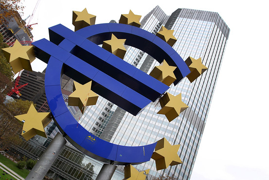 Zona euro: Excedent al balanţei comerciale de 23,4 miliarde de euro în martie