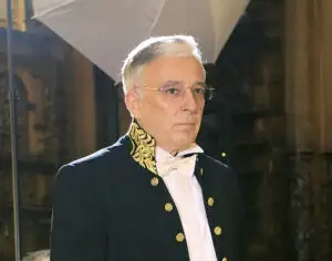 Isărescu: Măsurile de limitare a retragerilor de numerar nu se aplică băncilor greceşti din România