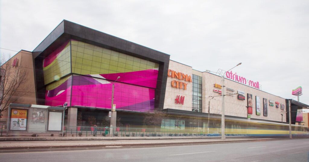 Cel mai bogat ungur resuscitează mallul Atrium din Arad