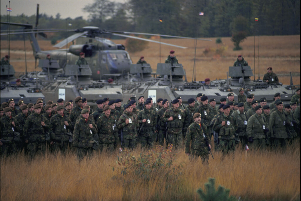 NATO mută temporar un comandament în România
