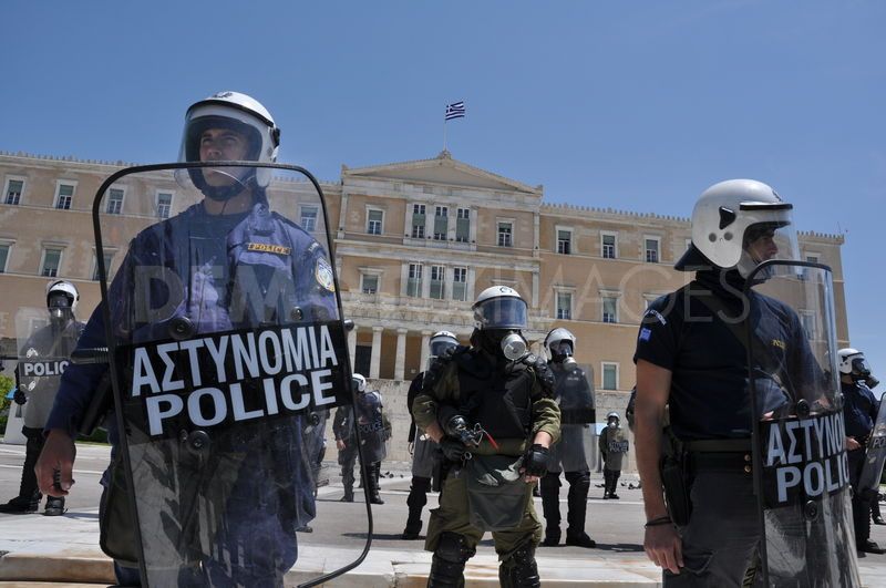 REVISTA PRESEI INTERNAŢIONALE – Ultimatum pentru guvernul Greciei!