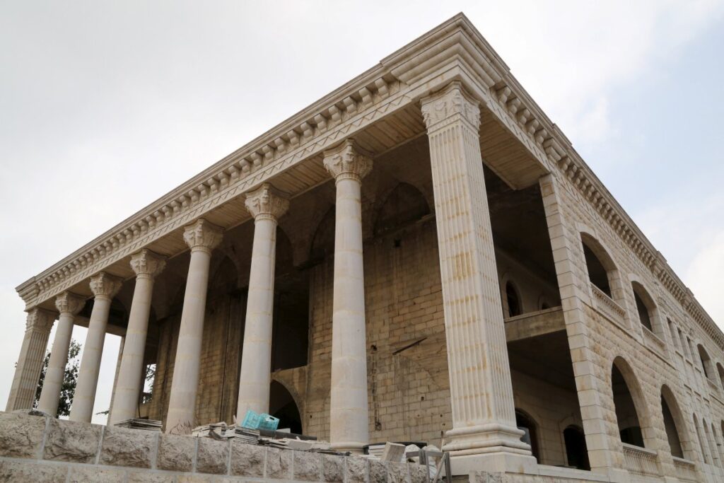 Bloomberg: Puterea de cumpărare a grecilor va scădea cu 40% dacă revin la drahmă