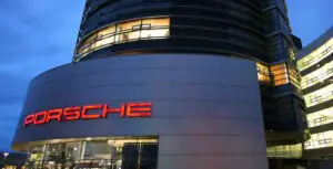 Afacerile Porsche România a urcat cu 18%