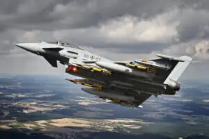 Avioane NATO la granițele Rusiei! Europenii şi americanii au demarat un amplu exerciţiu militar