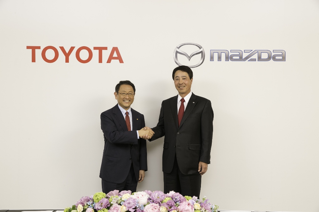 Parteneriat între japonezi. Toyota se aliază cu Mazda