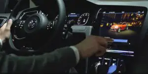 Volkswagen Golf va avea control prin gesturi