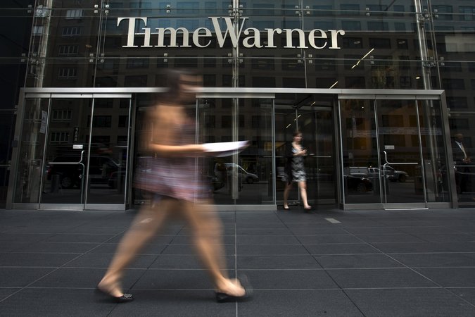 Tranzacţia anului în media: Charter Communications preia Time Warner Cable pentru 55 miliarde de dolari
