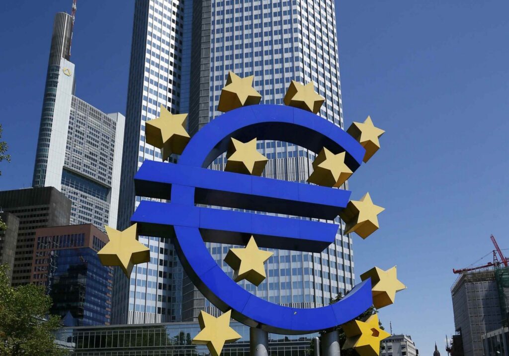 BCE a menţinut dobânda de bază la nivelul minim record de 0,05%