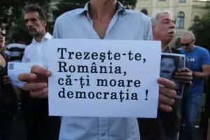 Cetăţeni care au protestat împotriva Guvernului Ponta au început să fie amendaţi