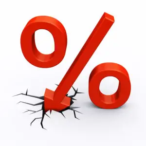 Dobânzile din România i-au băgat în şedinţă pe bancheri