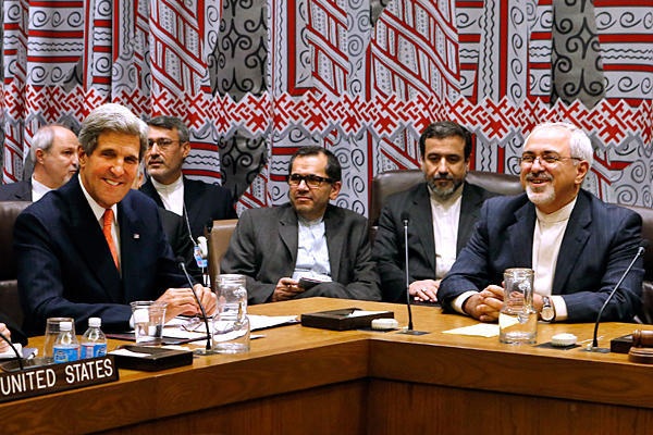 Obama, avertizat de foşti consilieri! Semnarea unui acord cu Iranul nu îndeplineşte standardele bunei înţelegeri