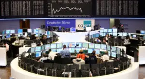 Evoluţii financiar-bancare şi bursiere – Pieţele, în panică după ce ultima şansă a unui acord a trecut