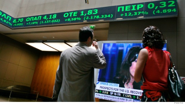 Bursa din Atena se prăbuşeşte!