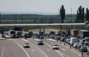 EXCLUSIV Câți șoferi au evitat cozile de la Fetești cu ajutorul unui SMS